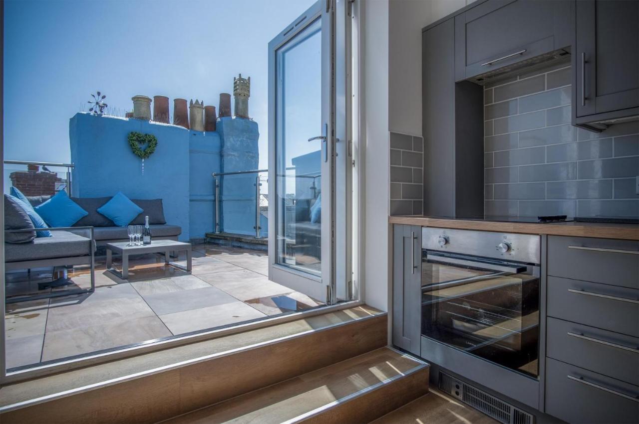 Ramsey Apartment - 2 Bedroom Apartment - Tenby Exterior photo