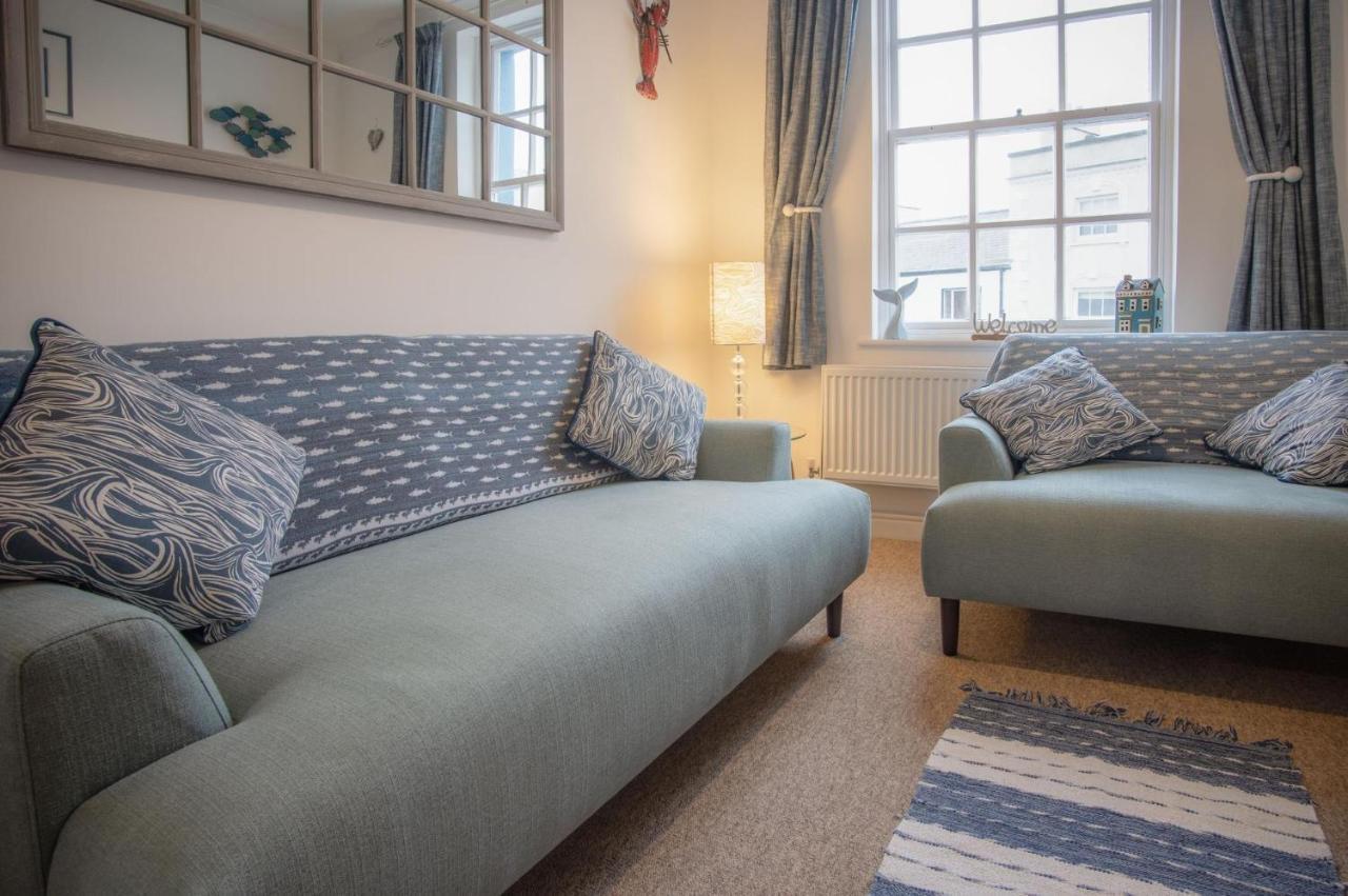 Ramsey Apartment - 2 Bedroom Apartment - Tenby Exterior photo